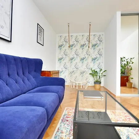 Stalove Apartment Near Cc